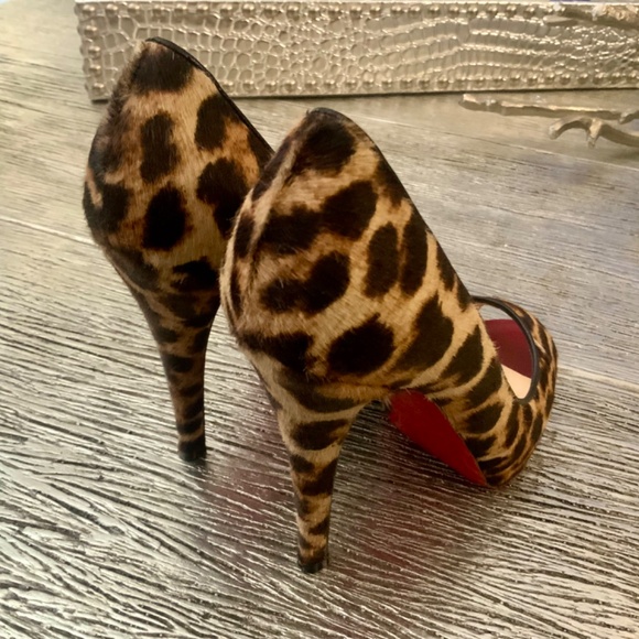 AUTHENTIC LEOPARD PRINT CHRISTIAN LOUBOUTIN HEELS - Picture 9 of 16